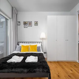 Apartament Wola Business Center Prymasa Street Apartament